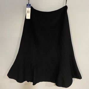Ralph Lauren CHAPS New with Tags Size 4 Black Wool skirt- Fully lined